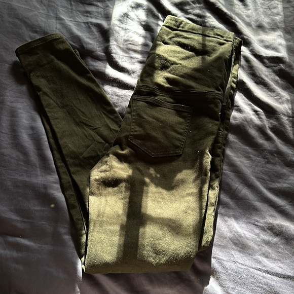 Maternity Black Skinny Jeans - Picture 3 of 3